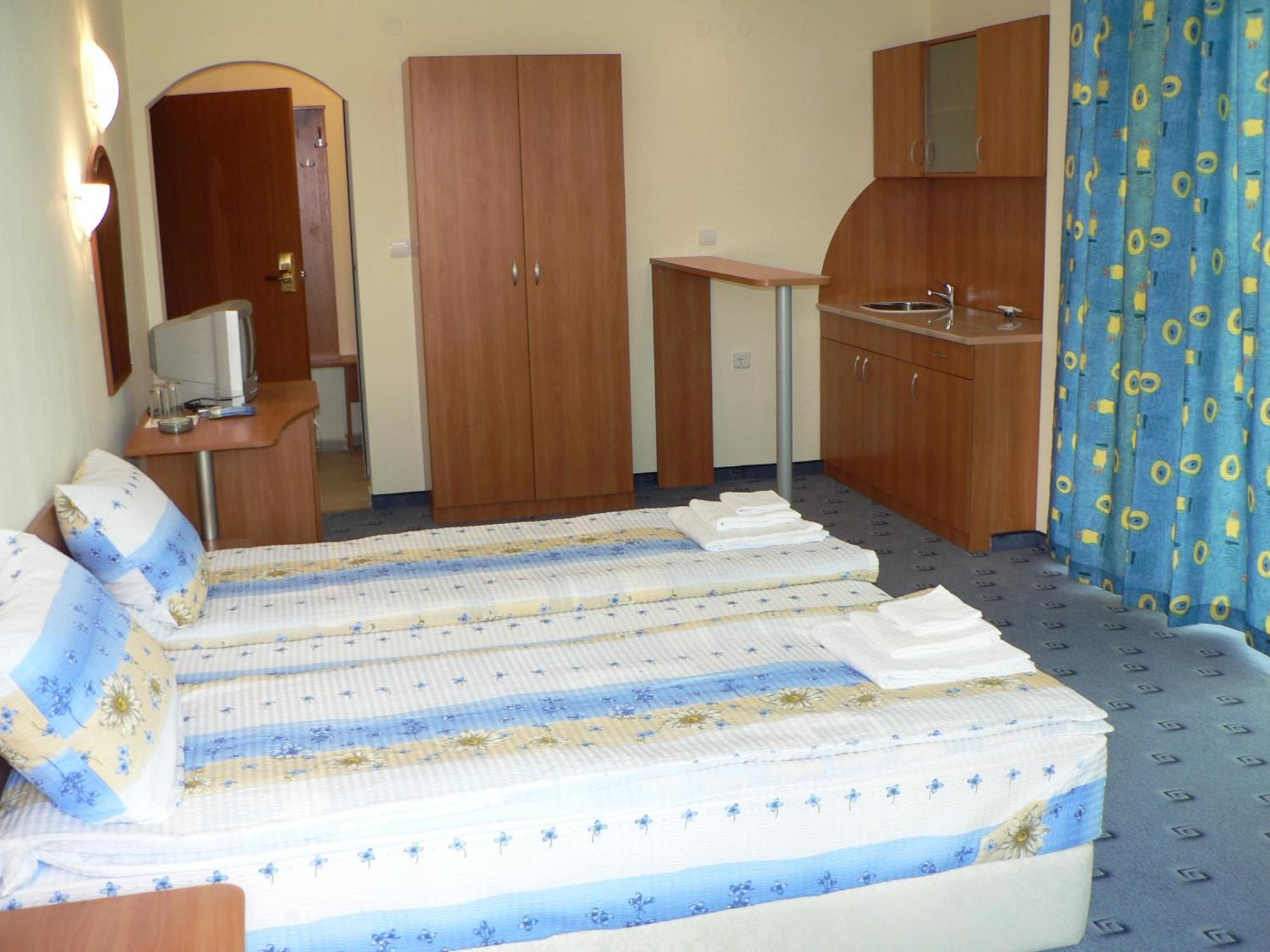Hotel Varvara ภายนอก รูปภาพ