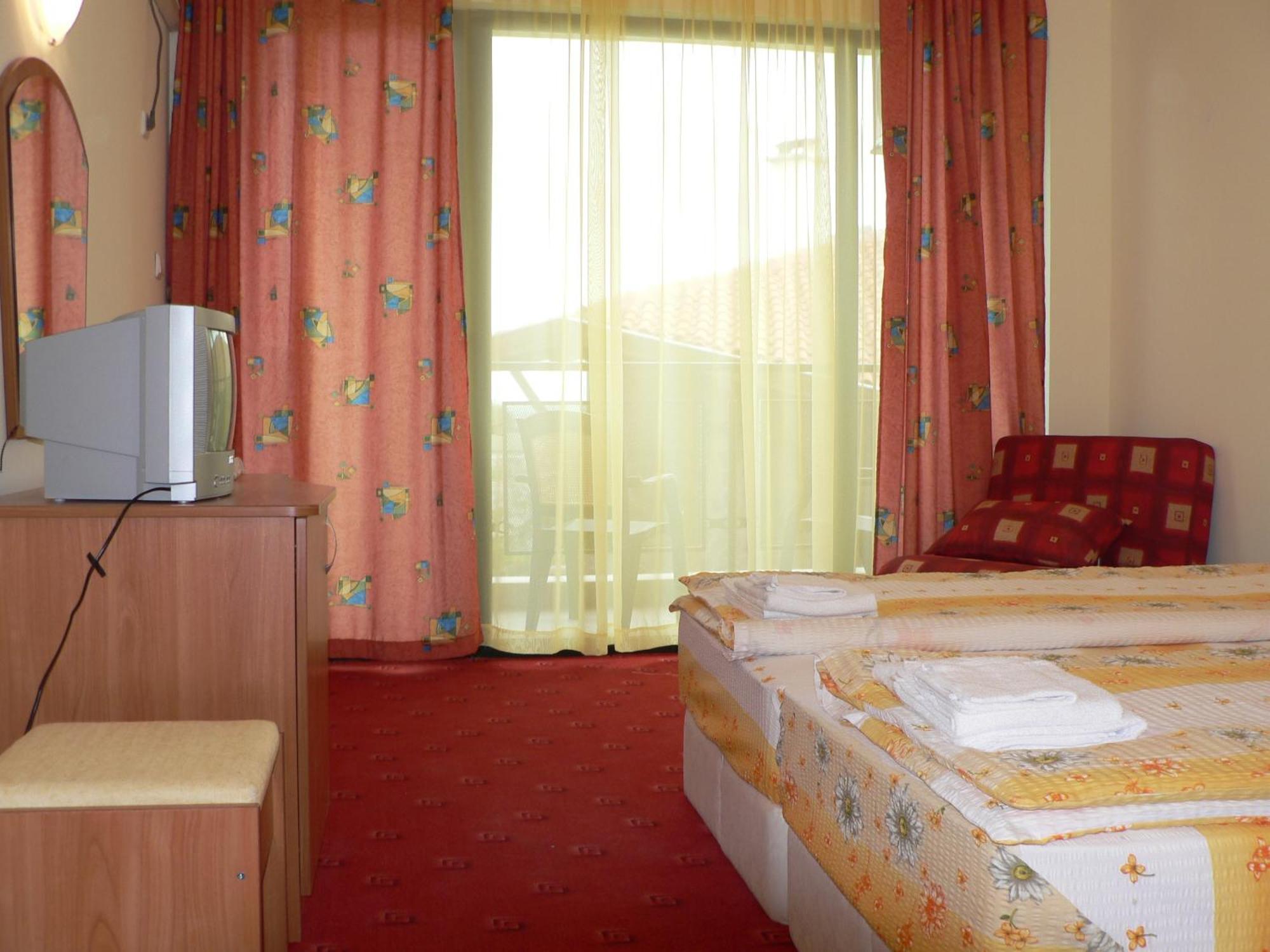 Hotel Varvara ภายนอก รูปภาพ